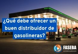 Cómo limpiar la tapicería y los faros del coche